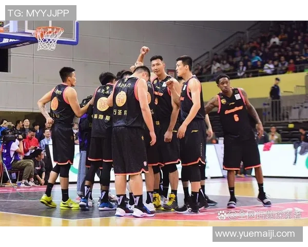 哥伦布队与新英格兰革命的激烈对决引发球迷热议与期待